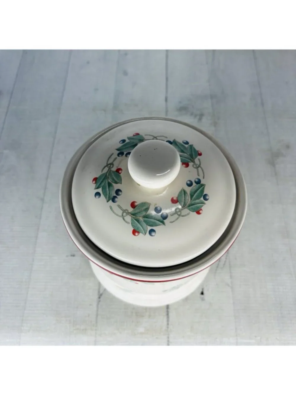 Jay Imports Corelle Coordinates ABUNDANCE Fruit Stoneware Large Lid Canister Jar